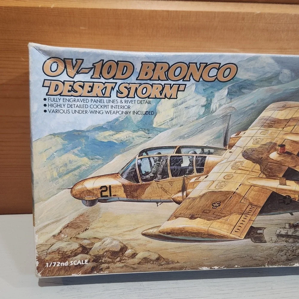 Academy 1/72 North American Rockwell OV-10D Bronco 